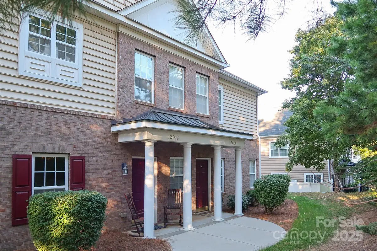 12008 Bordeaux Street, Charlotte, NC 28277 - Image #1