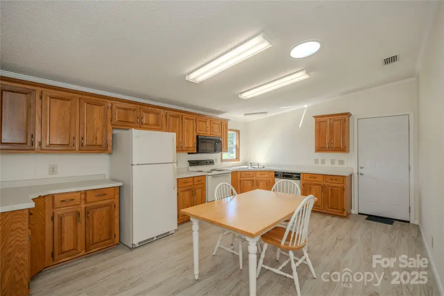 14 Beechnut Drive, Hendersonville, NC 28739 - Image #3