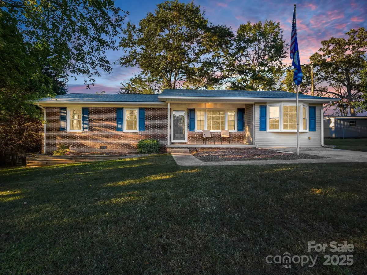 215 Cliffside Street, Mooresboro, NC 28114 - #1