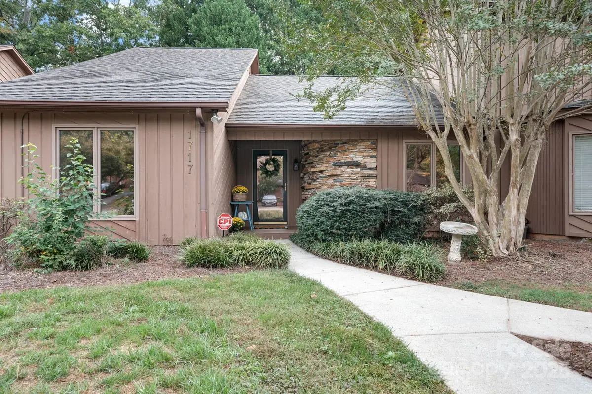 1717 12th Street Ne, Hickory, NC 28601 - Image #1