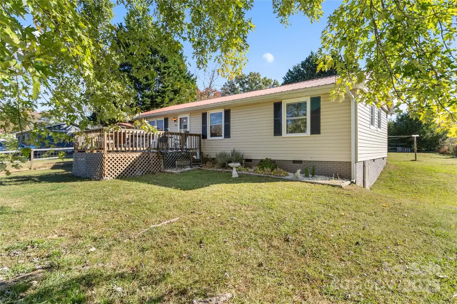 364 Greenlea Circle, Taylorsville, NC 28681 - Image #3