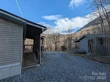 296 Bee Branch Road, Bryson City, NC 28713 - Image #3