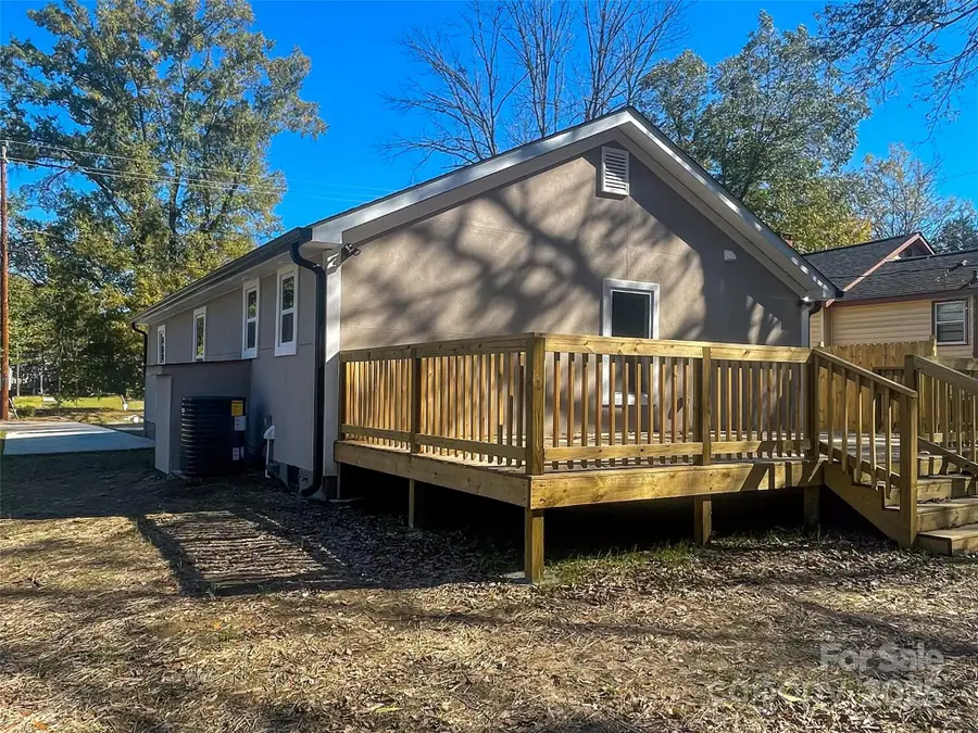 433 Clinton Avenue, Lancaster, SC 29720 - Image #3