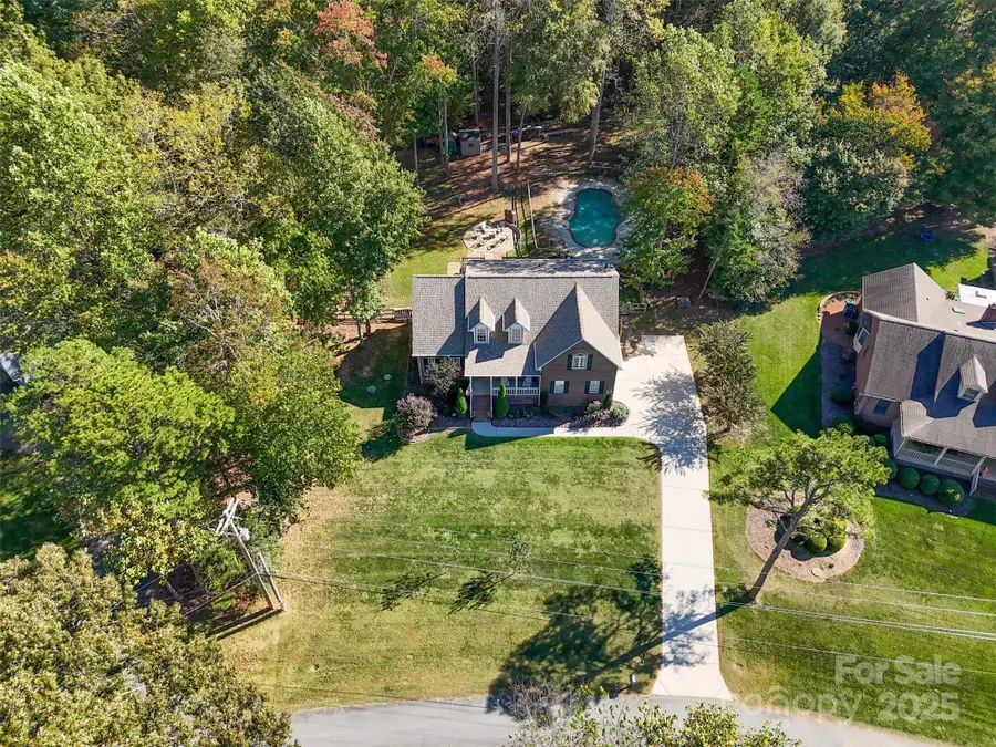 184 Canterbury Place Road, Mooresville, NC 28115 - Image #2