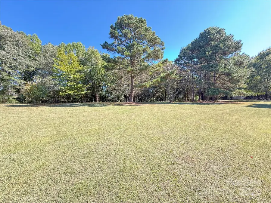 7201 Stillwell Road, Matthews, NC 28105 - Image #2