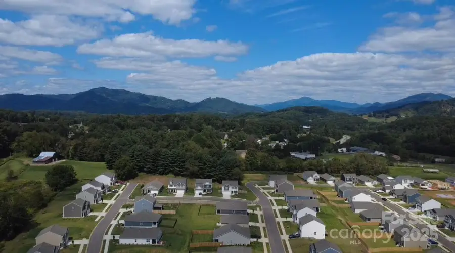 62 Ridgehaven Drive, Waynesville, NC 28786 - Image #2