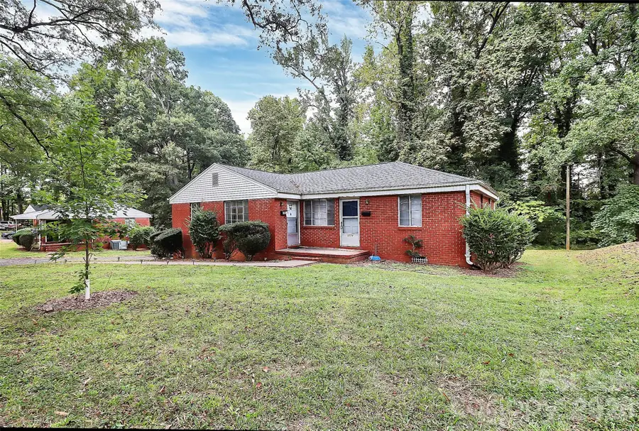 3224 Marlborough Road, Charlotte, NC 28208 - Image #2