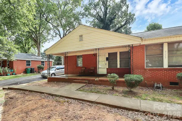 3225 Minnesota Road, Charlotte, NC 28208