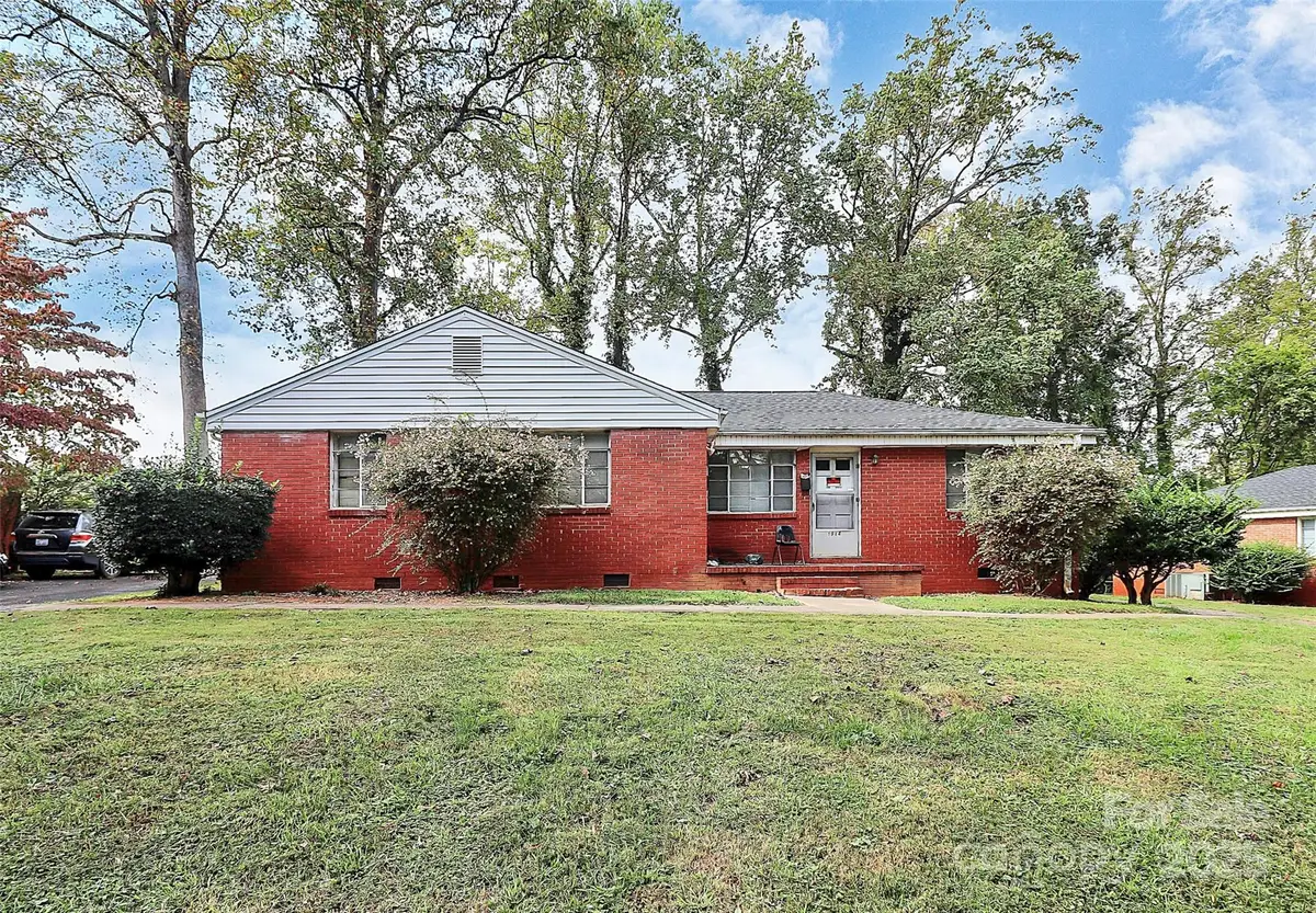 1914 Manteo Court, Charlotte, NC 28208 - Image #1