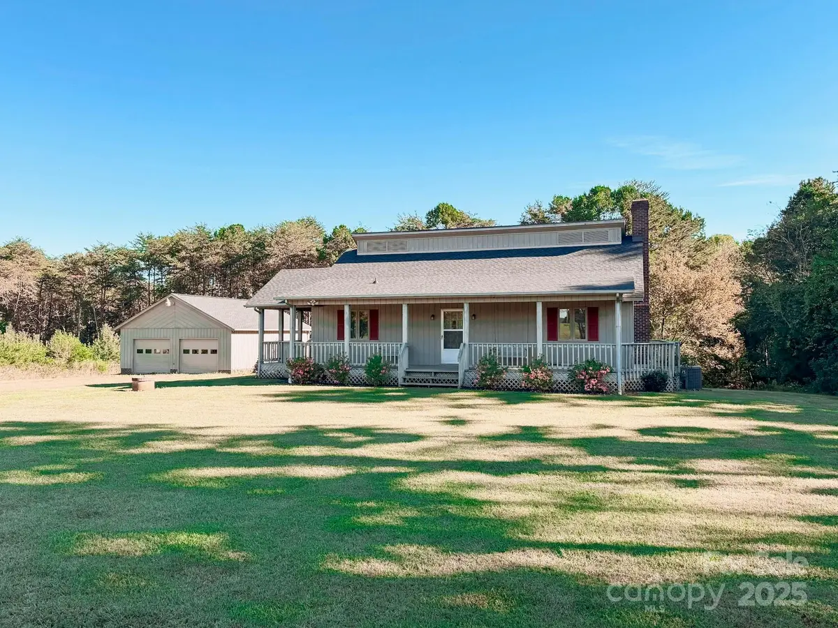 4226 16th Street Ne, Hickory, NC 28601 - #1