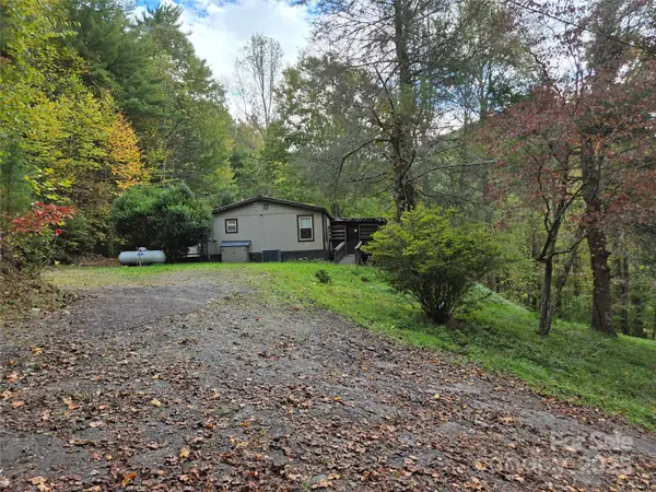 102 Serenity Lane, Clyde, NC 28721