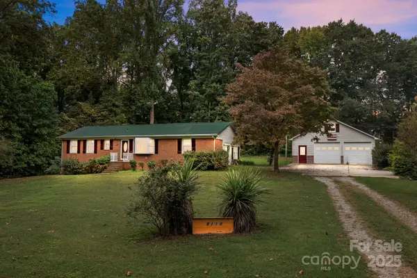 8110 Squirrel Hill Lane, Denver, NC 28037