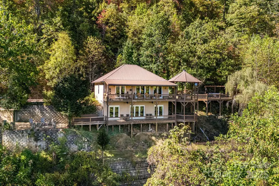 2076 Fontana Road, Bryson City, NC 28713 - Image #3