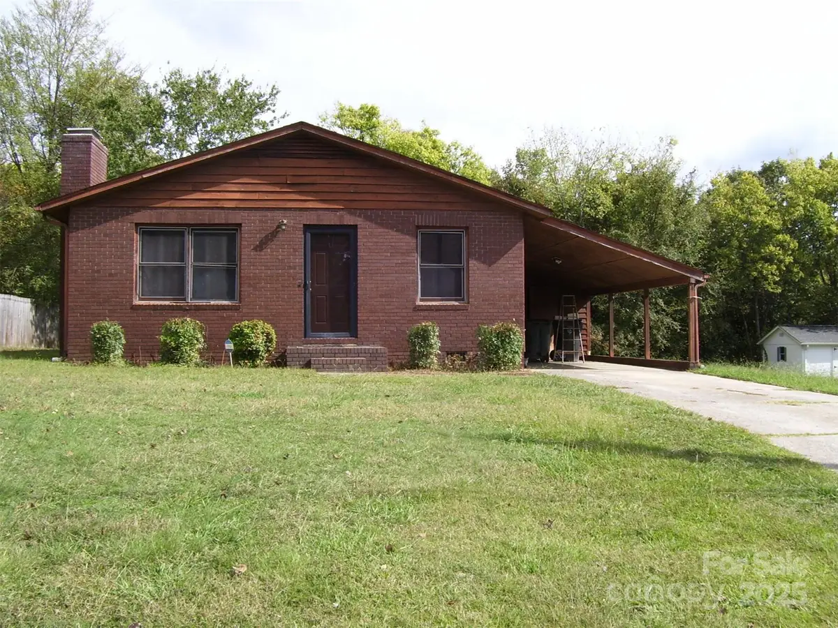 410 Cameron Avenue Ne, Concord, NC 28025 - Image #1