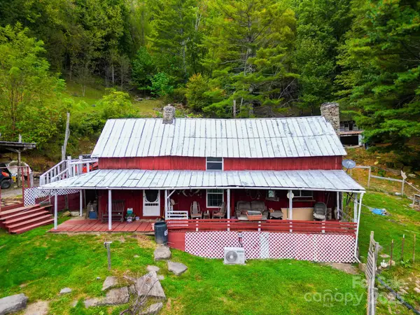 105 Home Place Road, Maggie Valley, NC 28751