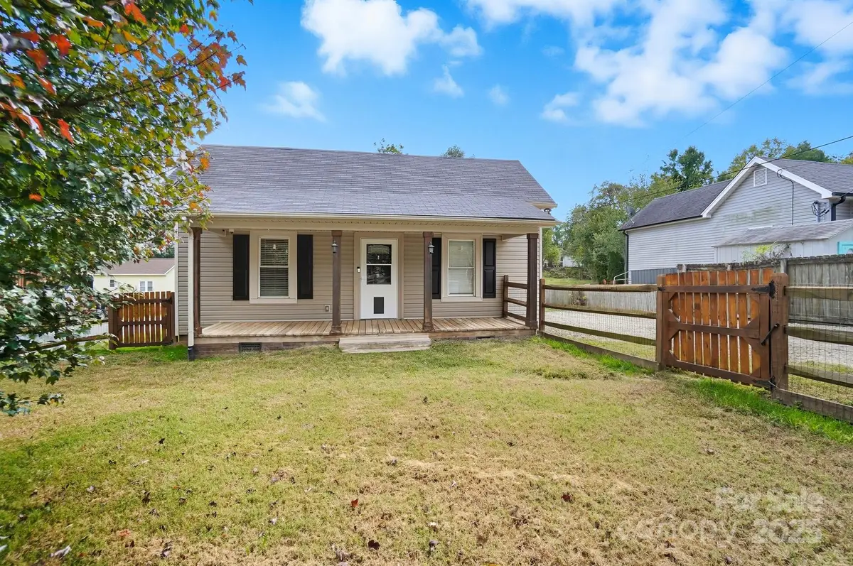 64 Robinson Drive Sw, Concord, NC 28027 - Image #1