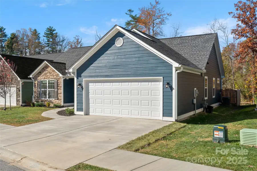 133 Marianne Drive, Hendersonville, NC 28739 - Image #3
