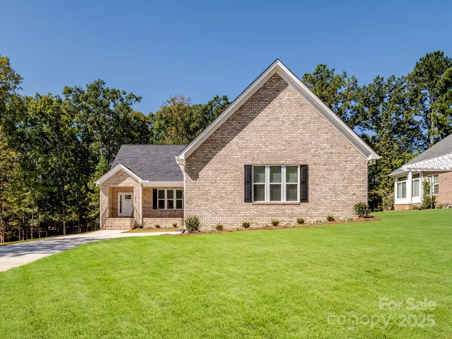 1036 Lyndon Drive, Lancaster, SC 29720 - Image #2