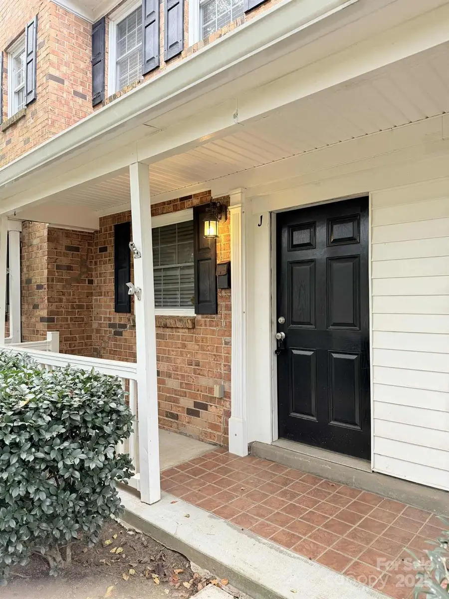 1218 Green Oaks Lane #J, Charlotte, NC 28205 - Image #2