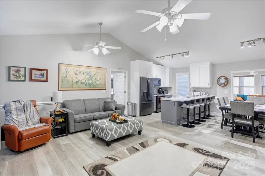 710 E Mills Drive, Landis, NC 28088 - Image #2