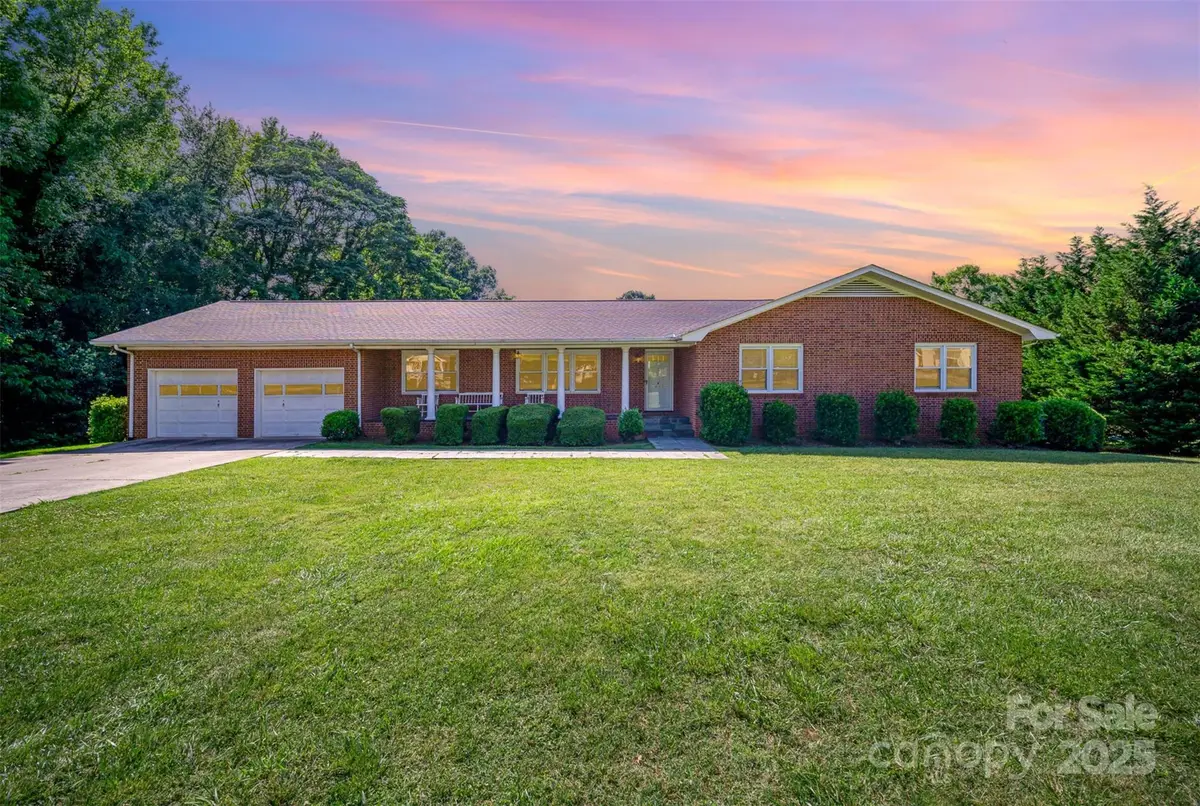 1418 Oakwood Avenue, Kannapolis, NC 28081 - Image #1