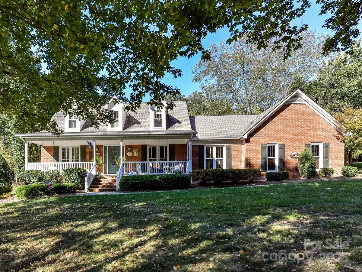 8320 Camelot Drive, Harrisburg, NC 28075 - Image #1