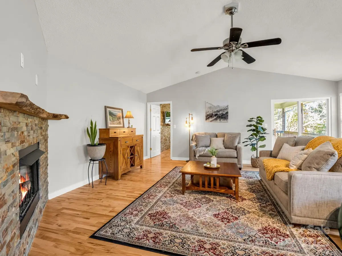 110 Creeks End Circle, Mills River, NC 28759 - #1