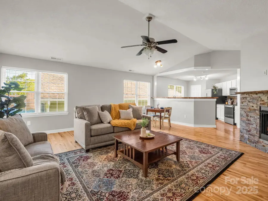 110 Creeks End Circle, Mills River, NC 28759 - #2