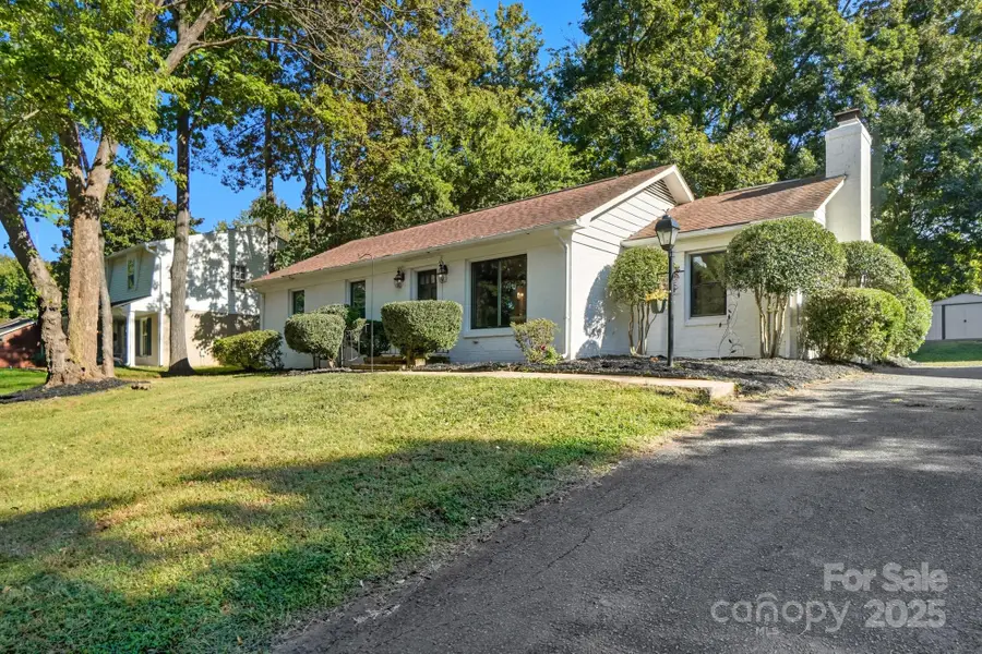 7108 Ludwig Drive, Charlotte, NC 28215 - Image #3