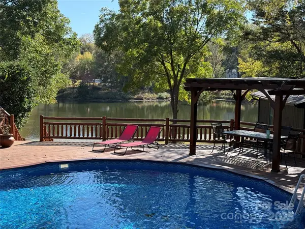 1011 Lakeshore Drive, Belmont, NC 28012