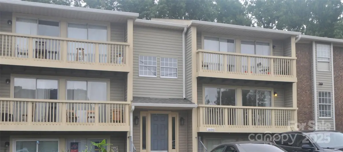 1614-H Arlyn Circle, Charlotte, NC 28213 - Image #1