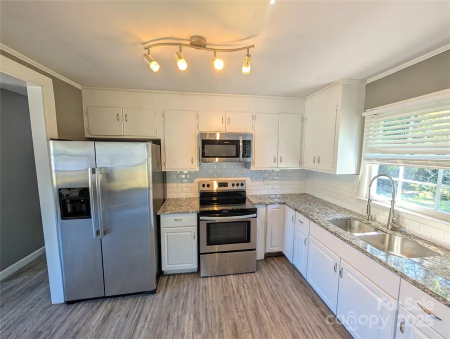 102 Central Avenue, Bessemer City, NC 28016 - Image #3