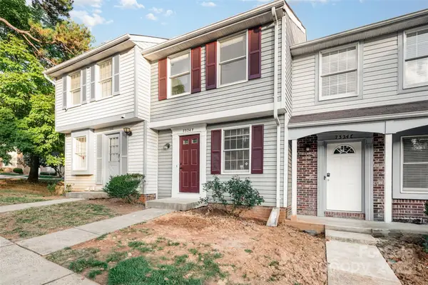 7324 Pebblestone Drive #F, Charlotte, NC 28212