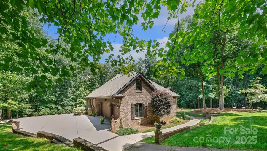 562 Rocky Cove Lane, Denton, NC 27239 - Image #2