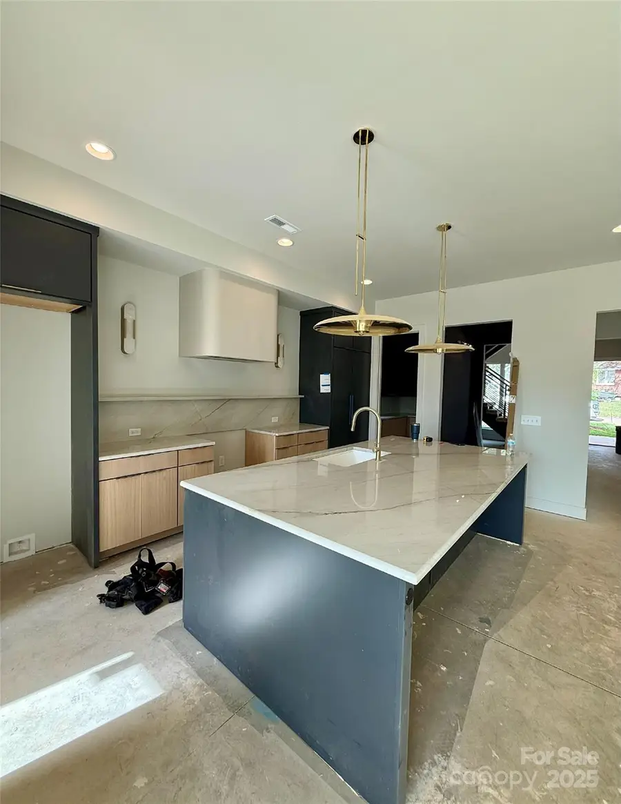 1015 Ambassador Street, Charlotte, NC 28208 - Image #3