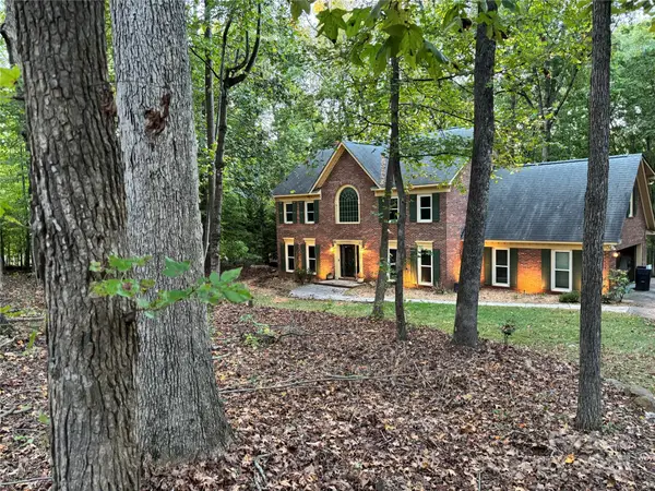 5026 Spicebush Court, Charlotte, NC 28215