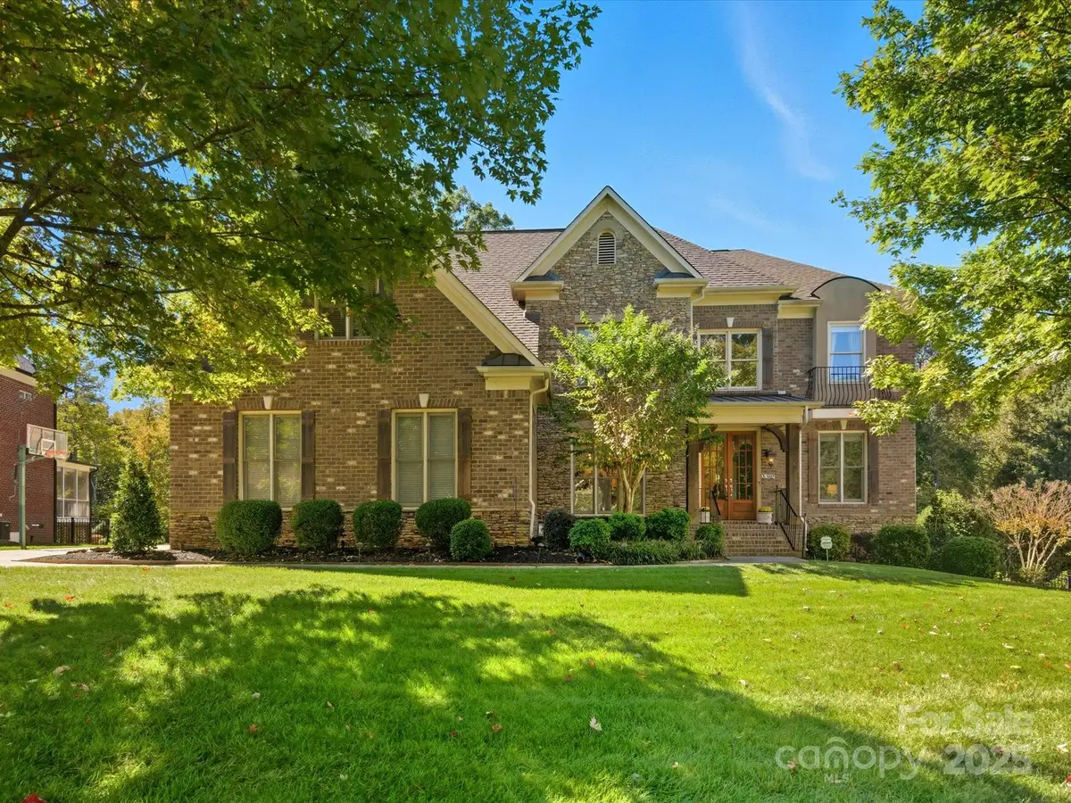 1007 Westbury Drive, Matthews, NC 28104 - Image #1