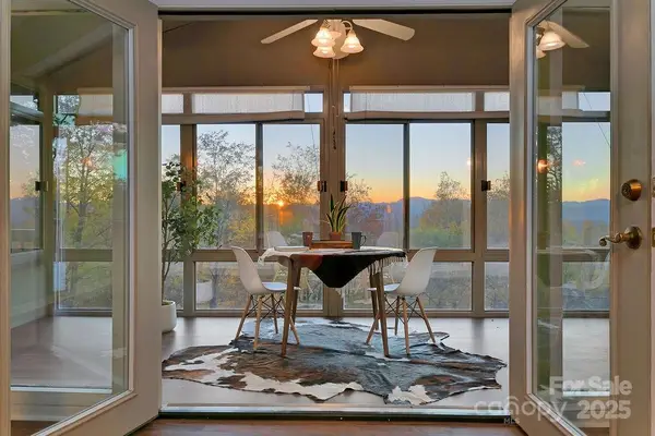 384 Oakanoah Circle, Brevard, NC 28712