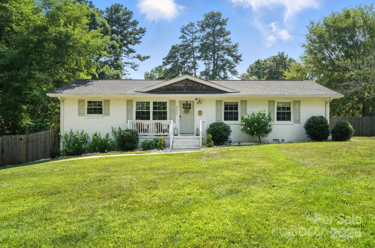 4500 Gainesborough Road, Charlotte, NC 28205 - Image #1
