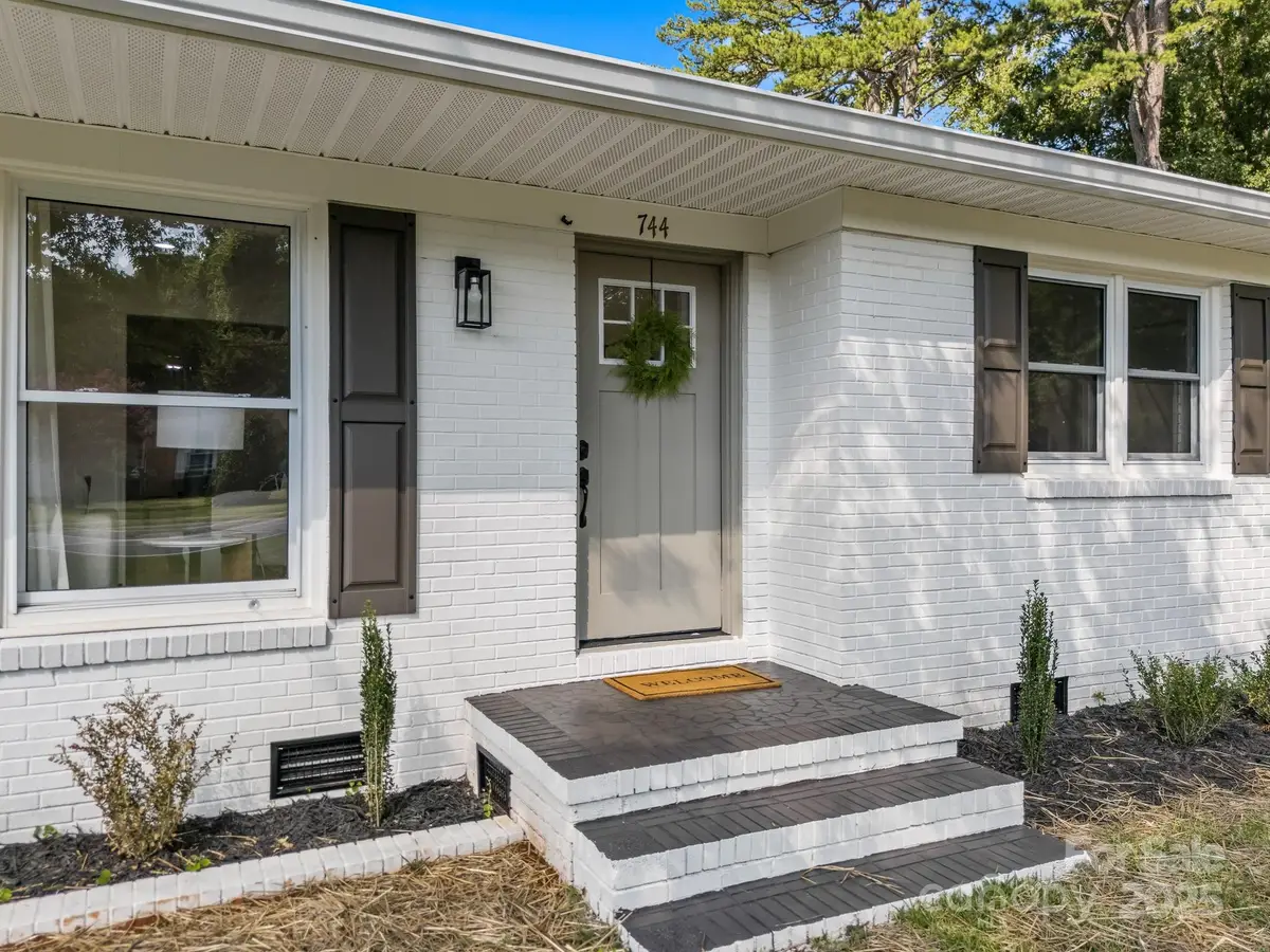 744 University Drive, Rock Hill, SC 29730 - Image #1