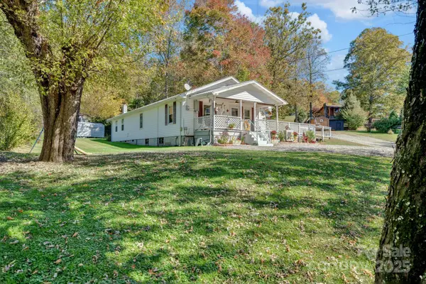 17 Horizon Drive, Burnsville, NC 28714