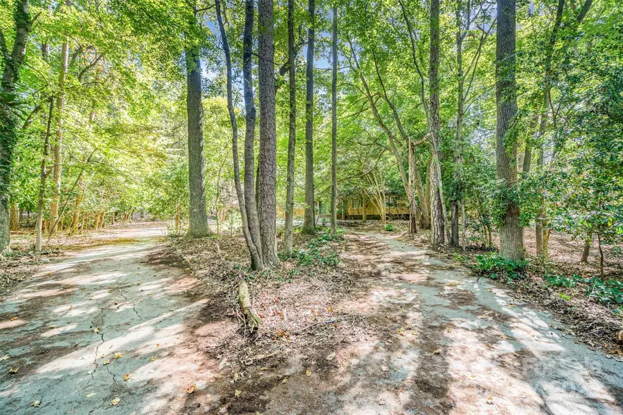 325 Sardis View Lane, Charlotte, NC 28270 - Image #2