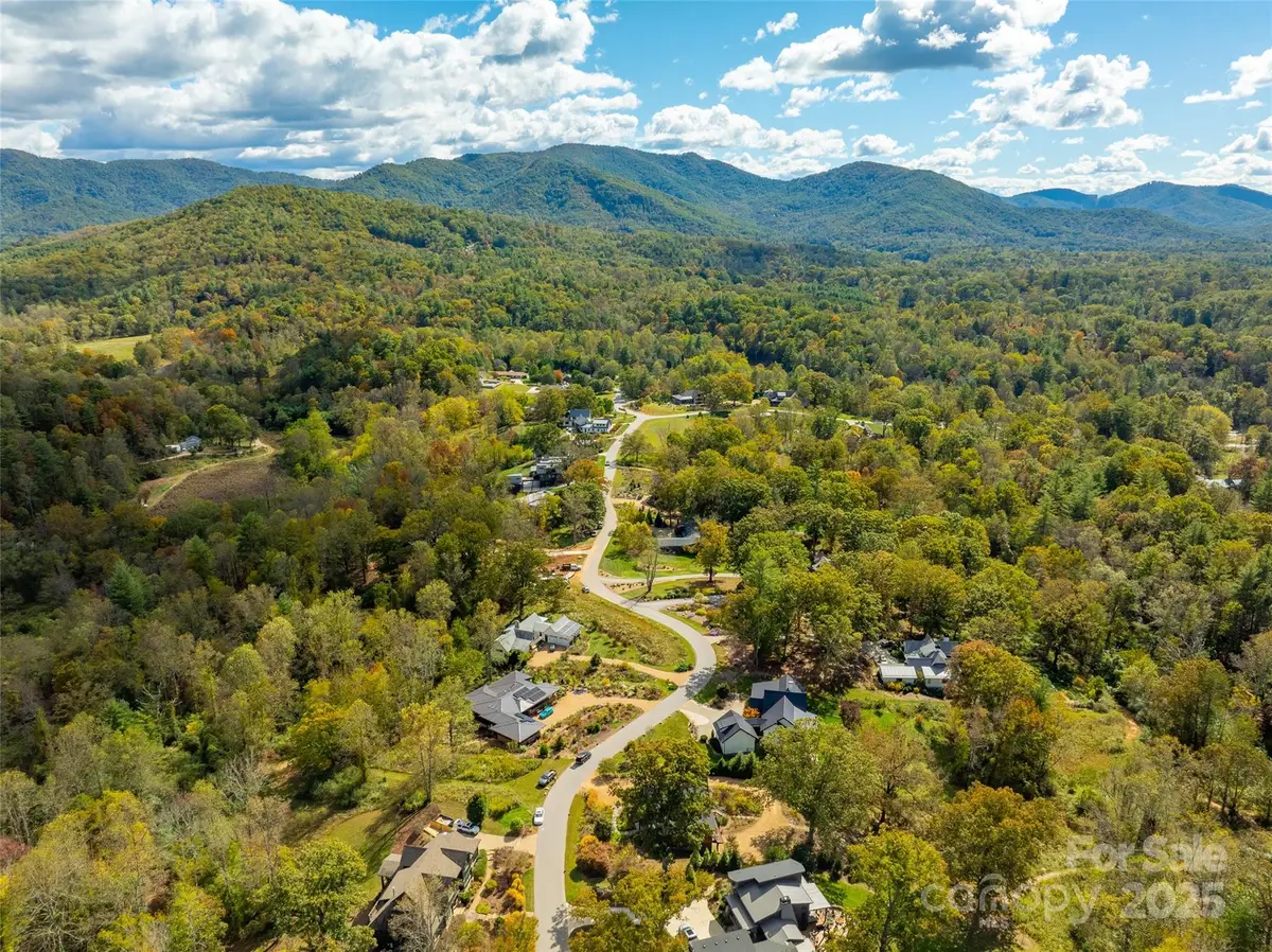 18 Towering Oaks Lane, Asheville, NC 28805 - Image #1
