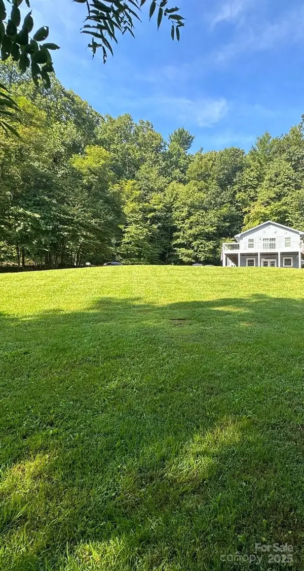 349 Lodge Drive, Hendersonville, NC 28791