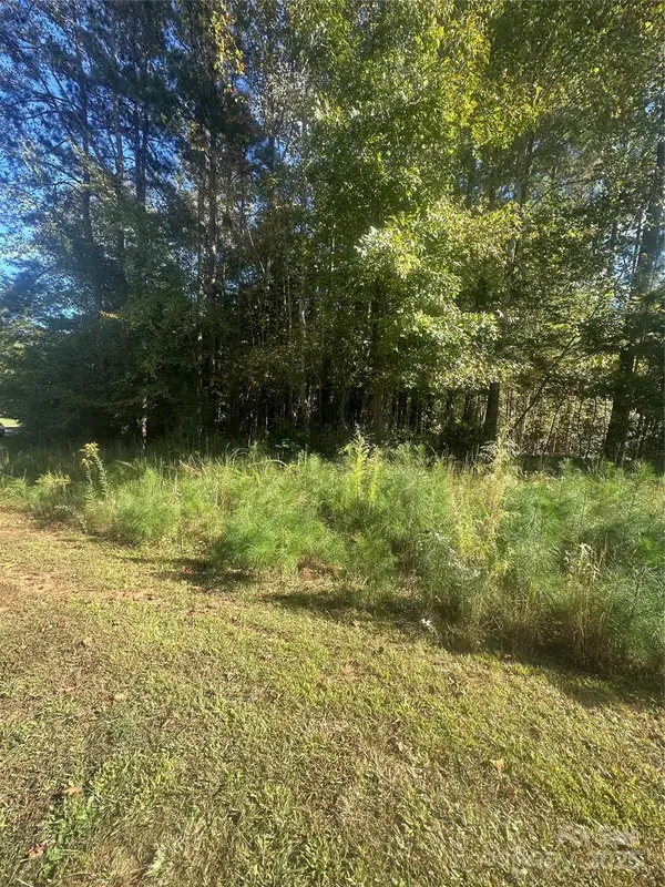 621 Sunset Pointe Drive, Salisbury, NC 28146