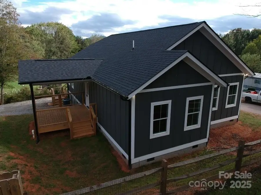 21 Marion Road, Leicester, NC 28748 - Image #2