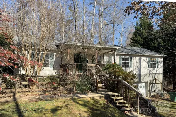 35 Evelyn Acres Drive, Asheville, NC 28806