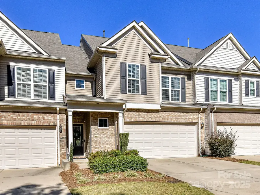 5111 Mount Clare Lane, Charlotte, NC 28210 - Image #2