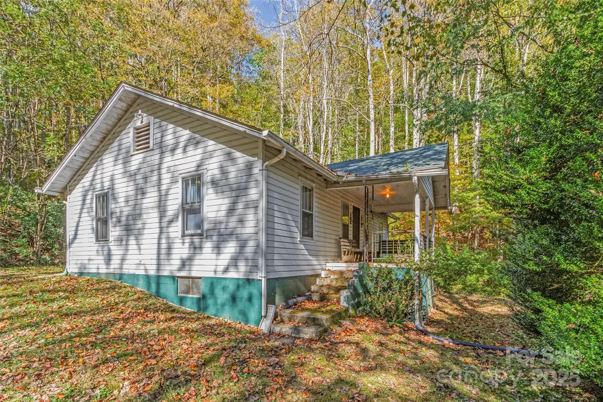 183 Crystal Creek Lane, Green Mountain, NC 28740 - #1