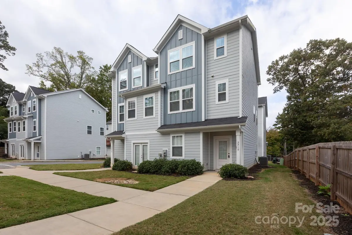2410 Via Del Conte Alley, Charlotte, NC 28205 - Image #1
